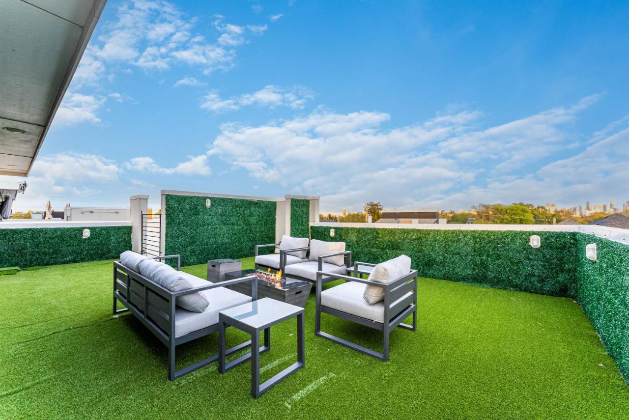 Luxury Home With Rooftop Views Dallas Exterior photo